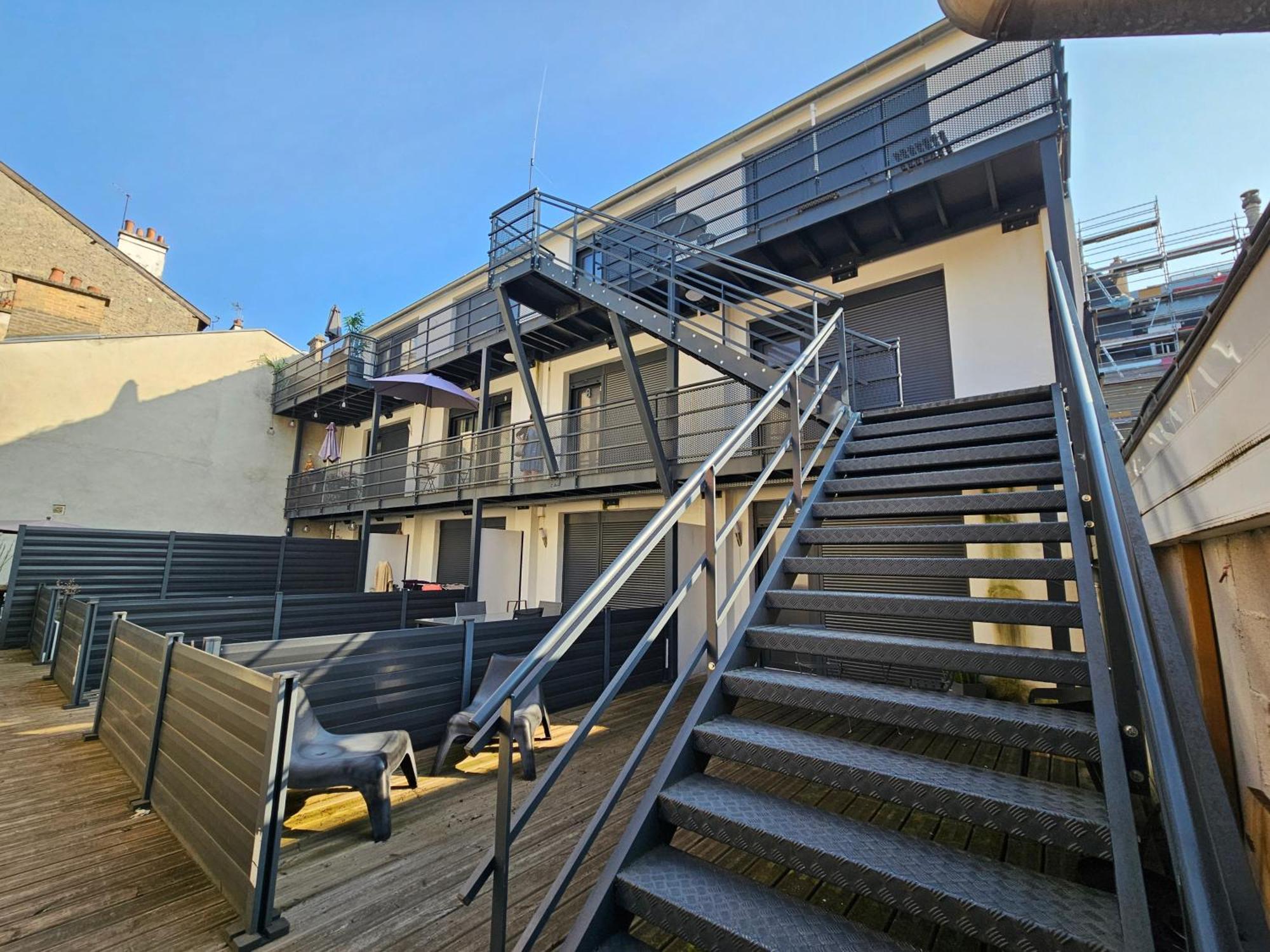 Passage Secret - Ideal Pro, Couples, Familles & Amis - Le Calme En Hypercentre - Wifi Haut Debit - Netflix - Machine A Laver - Gare, Cathedrale, Commerces, Restaurants & Transports En Commun A Moins De 10 Minutes A Pied Reims Luaran gambar